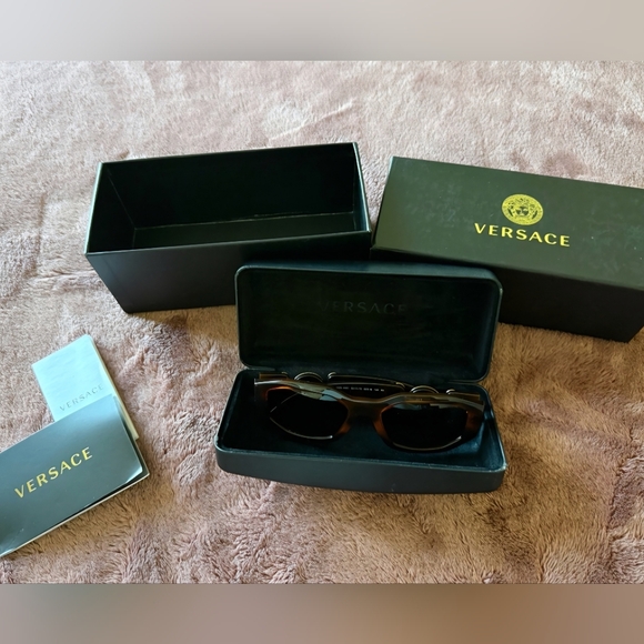 Versace Medusa (Unisex) Biggie Havana Brown 0VE4361 Sunglasses (EUC) - Picture 8 of 9